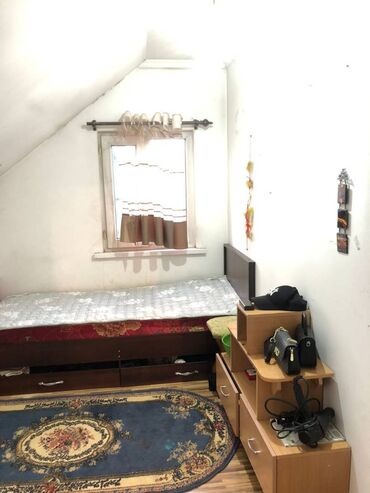 озгон уй сатылат: Дом, 150 м², 4 комнаты, Агентство недвижимости, Косметический ремонт