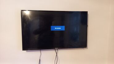 Электроника: Телевизор Hisense 1.10 почти новый