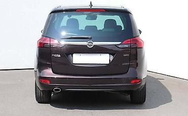 rocangle cena: VRATA GEPEKA ZA OPEL ZAFIRA OD 2011. DO 2019. GOD. | Polovni — 2