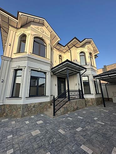 Продажа коттеджей и домов: Продаётся двухэтажный дом в Арча-Бешике! Площадь дома — 300 м² Участок — 1