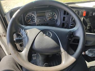 Mercedes-Benz: Mercedes-Benz : 2012 г., 6.4 л, Ручные, Дизель, Фургон — 13