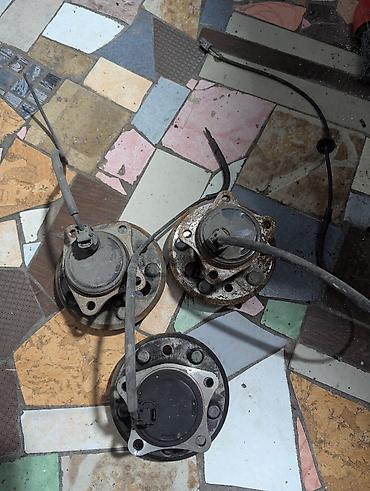 Другие детали ходовой части: Продаю задние ступицы, суппорта, защитные кожухи и тормозные диски на — 2