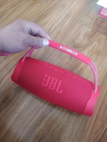 стойки для колонки: Калонка JBL звук 🔊удар басс мощный состояние новое есть чёрный и