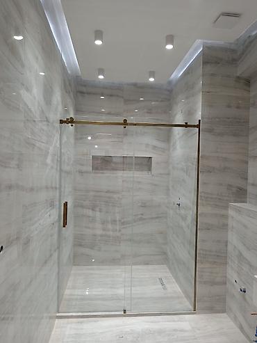 Duş kabinaları, arakəsmələr: Arakəsmə, Künc üçün — 9