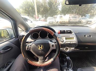 Honda Jazz: 2006 г., 1.4 л, Автомат, Бензин, Хэтчбэк