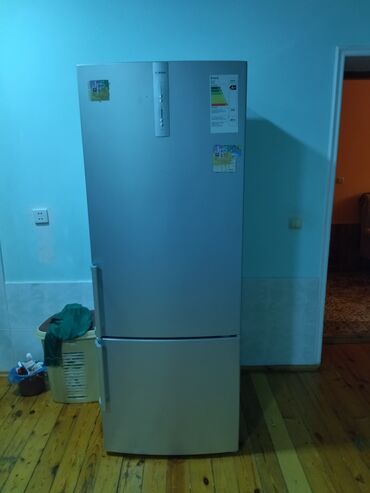Холодильники: Б/у Холодильник Bosch, No frost, Двухкамерный, цвет - Серебристый