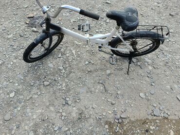 Digər nəqliyyat: Velosibet 24 lükdür ama tekerler 20 dir.Temizliye ehtiyac var.Tank