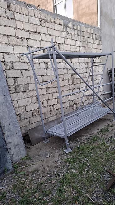 Металлические фермы: 1400 kvadrat var istəyən olsa buyrun nömrə ilə əlaqə saxlayın əla — 2