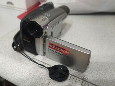 объективы: Видеокамера Sony Handycam DCR-HC26 - Компактная миниDV камера серии