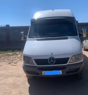 водинной скутер: Легкий грузовик, Mercedes-Benz, Стандарт, 3 т