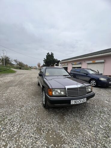 Mercedes-Benz: Mercedes-Benz 190 (W201) sedan - Korpus: 4 qapılı sedan, tünd — 3