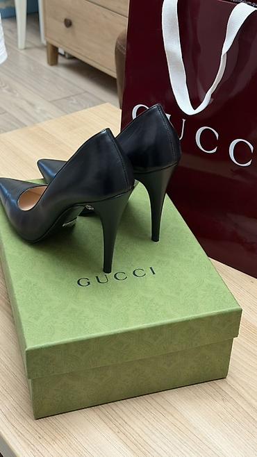 Туфли, 39.5, 40, Gucci, Б/у, цвет - Черный, Самовывоз