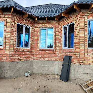 Курулуш жана оңдоо кызматтары: Буюртмага пластик терезе, Терезе түрү: Витраждык, Акы төлөнүүчү орнотуу, Бөлүп төлөө жок — 5