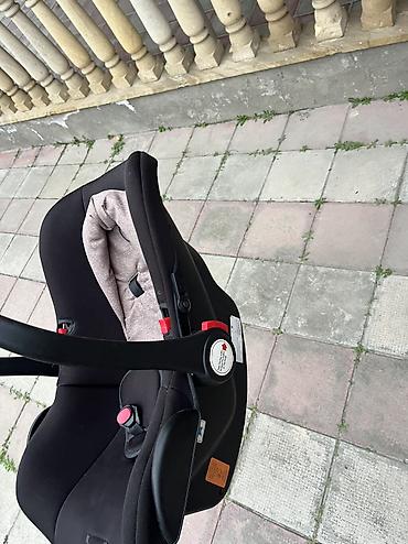 Avtokreslolar: Usaq ucun avtokreslo. Bunu istiyen olsa boyugude movcuddur. Whatsapa — 4