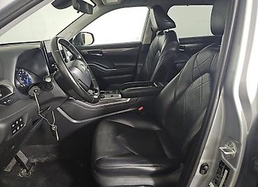 Toyota: Toyota Highlander: 2021 г., 2.5 л, Автомат, Бензин, Кроссовер — 7