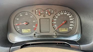 Volkswagen: Volkswagen Golf: 1998 г., 2 л, Ручные, Бензин, Хэтчбэк — 14