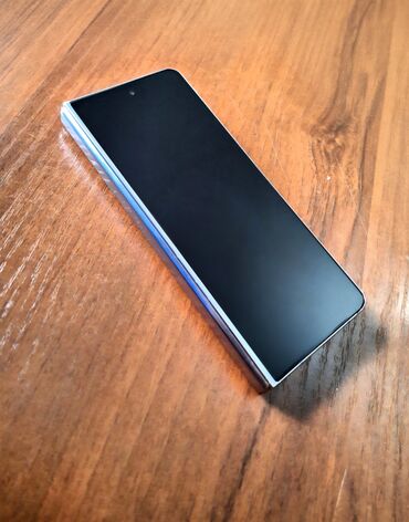 раскладной телефон: Samsung Galaxy Z Fold 5, Б/у, 256 ГБ, цвет - Голубой, 1 SIM, eSIM