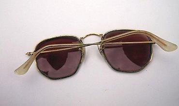 Naočare: Vintage B&L Ray Ban U.S.A. classic round sunglasses in gold. Made — 4