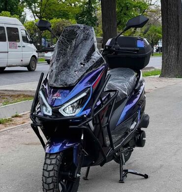 шлемы на мотоцикл: Тип скутера Yamaha, 175 куб. см, Бензин, Новый, В рассрочку