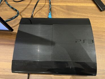 Пошив и ремонт одежды: Playstation 3 Super Slim Modeli. Çox idealdır. 500 GB yaddaş. 30-35