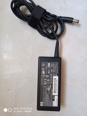 toshiba notebook adapter: HP adapter Original
Input: 1.6A / 50-60Hz
Output: 18.5V / 3.5A