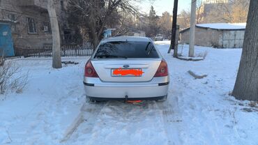 Ford: Ford Mondeo: 2001 г., 1.8 л, Механика, Бензин, Хэтчбэк