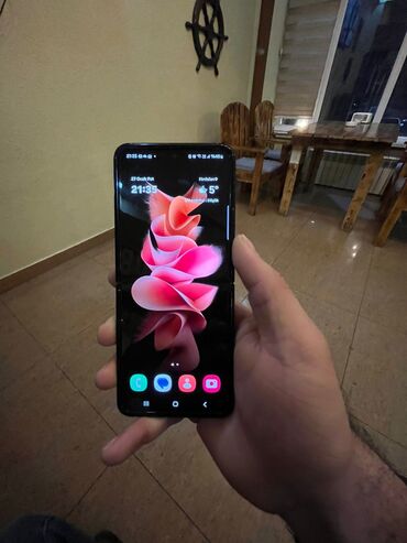 samsung s8600 wave 3: Samsung Galaxy Z Flip 3, 256 GB, rəng - Qara, Düyməli, Barmaq izi, İki sim kartlı