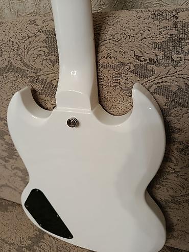 tech deck: Электрогитара gibson sg в белом цвете.Гитара полностью отстроенна — 4