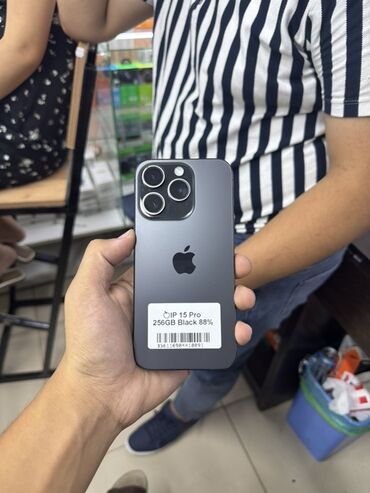 мобильные телефоны в кредит: IPhone 15 Pro, Новый, 256 ГБ, Black Titanium, Защитное стекло, Чехол, В рассрочку, 88 %