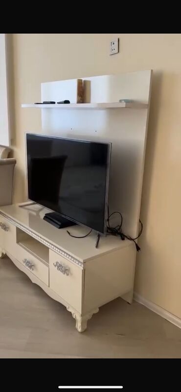 işlenmiş su çeni: İşlənmiş, TV altlığı