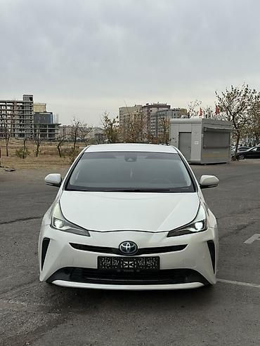 Унаа: Toyota Prius: 2020 г., 1.8 л, Автомат, Гибрид, Лифтбек — 2