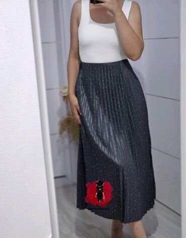 Suknje: One size, Midi, bоја - Crna — 12