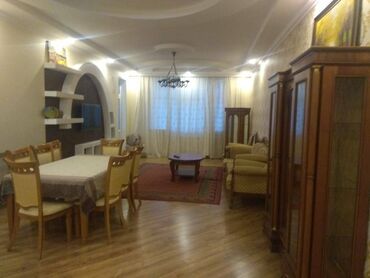 Yeni tikili: 8-ci mikrorayon, 3 otaqlı, Yeni tikili, 142 kv. m — 2