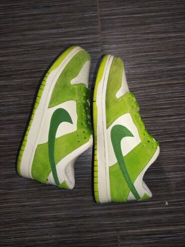 nike yeezy 2: Nike Sb Dunk Low Green Apple Shoes Sneakers цена-1500 сомов 39