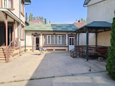 квартира посуточно дешевле: 180 кв. м, 7 бөлмө, Жылытылган, Жылуу пол, Балкон айнектелген