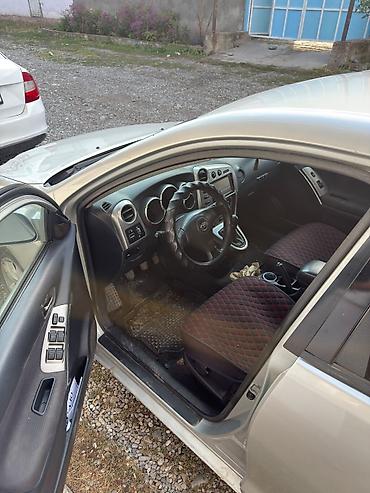 домкрат вагонный: Toyota Matrix: 2002 г., 1.8 л, Механика, Бензин, Универсал — 5
