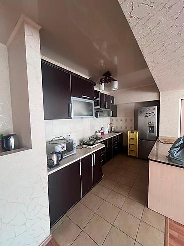 red centr: 3 комнаты, 90 м², Золотой квадрат Элитка, 9 этаж, Косметический ремонт — 7