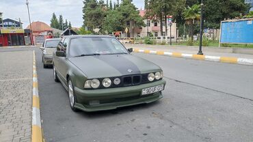 Tulumlar: BMW 5 series: 2.5 l | 1990 il Sedan