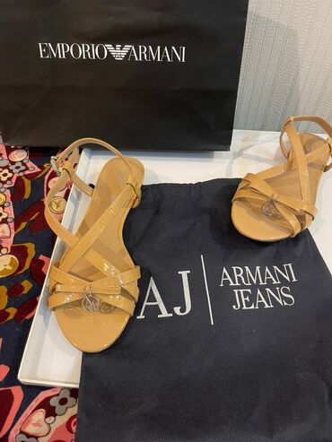 Basanoşka və səndəllər: Ölçü: 36, rəng - Bej, Yeni — 5