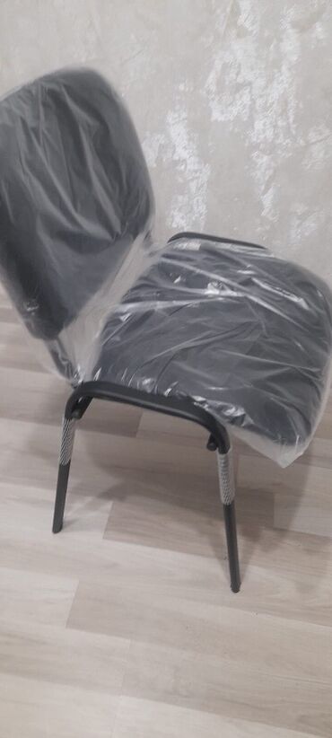 maşın boyası: Stul oturacaq iso Ofis/stul – yumşaq oturacaq və söykənəcəkli, qara