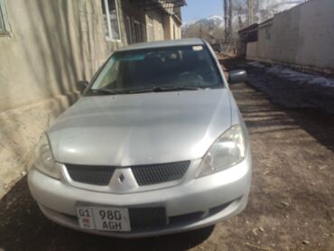 Mitsubishi: Mitsubishi Lancer: 2005 г., 1.3 л, Механика, Бензин, Седан