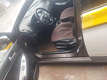 Hyundai: Hyundai Solaris: 2015 г., 1.6 л, Механика, Бензин, Седан — 5