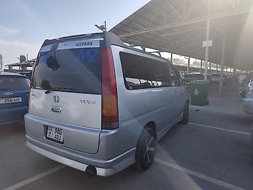 step: Honda Stepwgn: 2001 г., 2 л, Автомат, Бензин, Минивэн — 4
