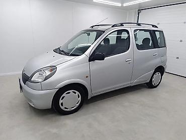 toyota bz5: Toyota Yaris Verso: 2000 г., 1.3 л, Механика, Бензин, Минивэн — 1