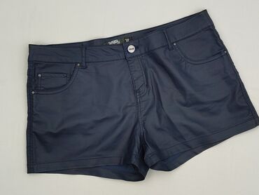 Ubrania damskie: Bershka, Szorty damskie