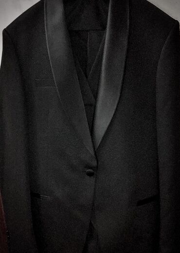 пиджак мужская: Костюм 4XL (EU 48), цвет - Черный
