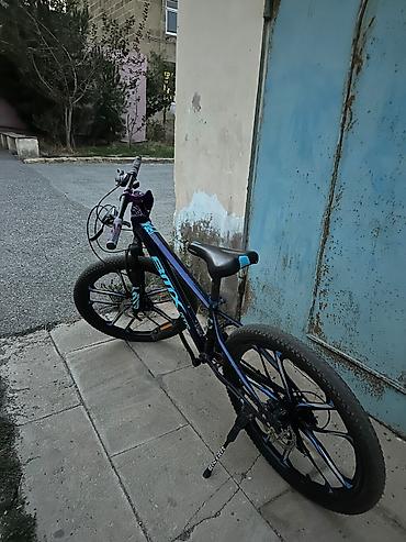 Uşaq velosipedləri: Uşaq/yeniyetmə dağ velosipedi – B’TWIN/BTX (qara-mavi dizayn) — 1