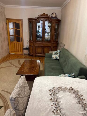 Köhnə tikili: Bakı, 3 otaqlı, Köhnə tikili, m. Xalqlar Dostluğu, 70 kv. m — 9