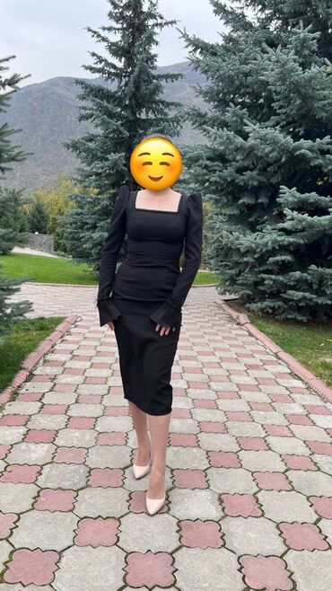 черное платье размер 38: Вечернее платье, Классическое, Средняя модель, С рукавами, Перья, M (EU 38)