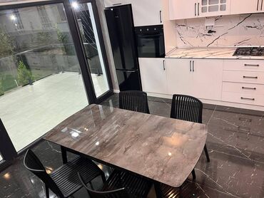 Bağ evlərinin kirayəsi: Buzovna, 300 kv. m, 4 otaqlı, Qaz, Su, Telefon — 15